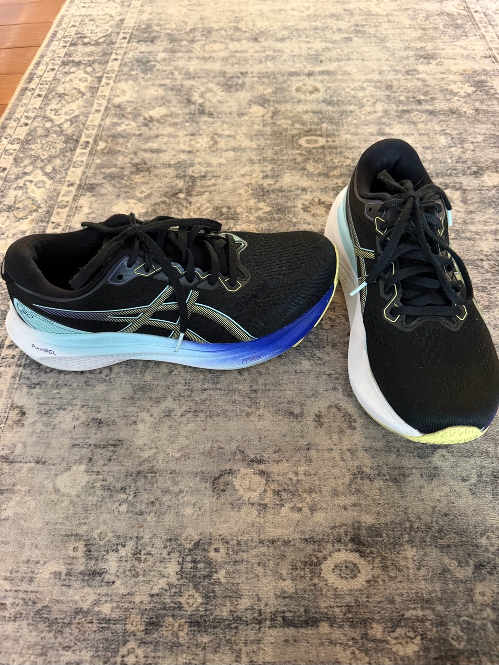 Women’s Black ASICS GEL-Kayano 30